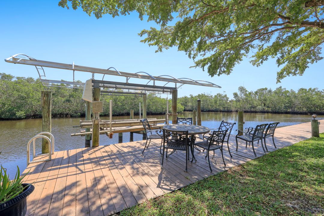 422 Seaworthy Rd, North Fort Myers, FL 33903