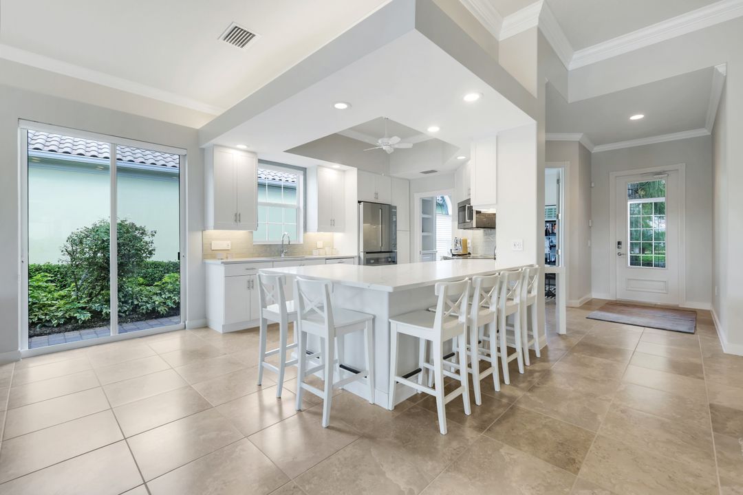 7063 Toscana Ct, Naples, FL 34114
