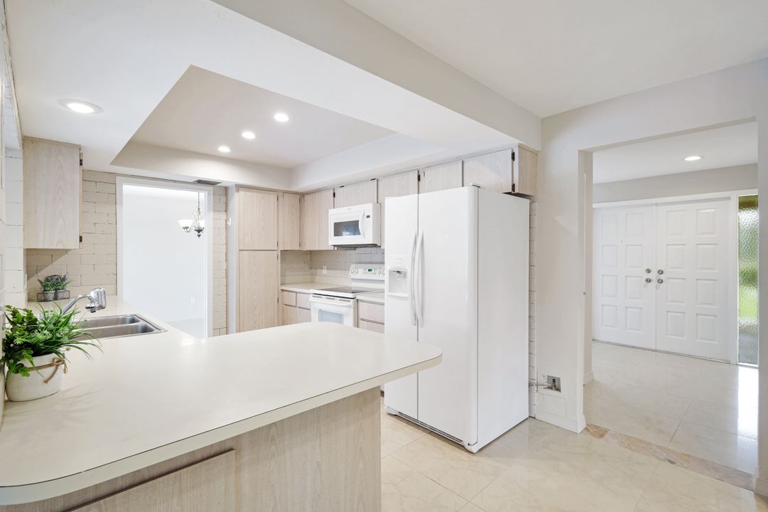 524 SE 36th St, Cape Coral, FL 33904