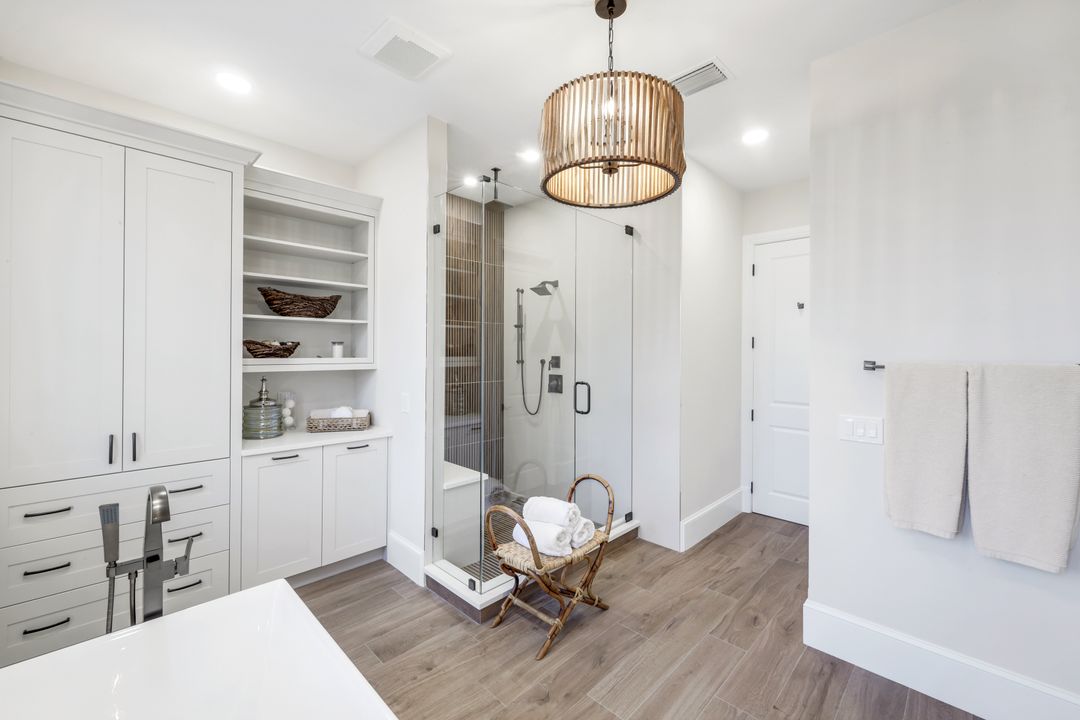 2106 Modena Ct, Naples, FL 34105