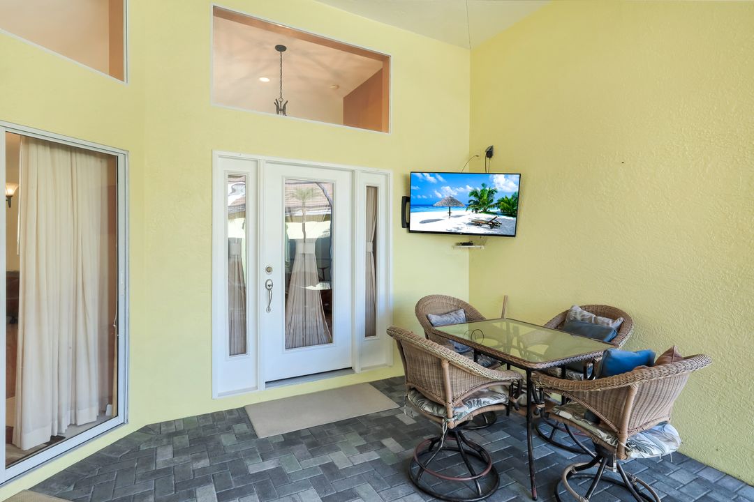 1201 Jardin Dr, Naples, FL 34104