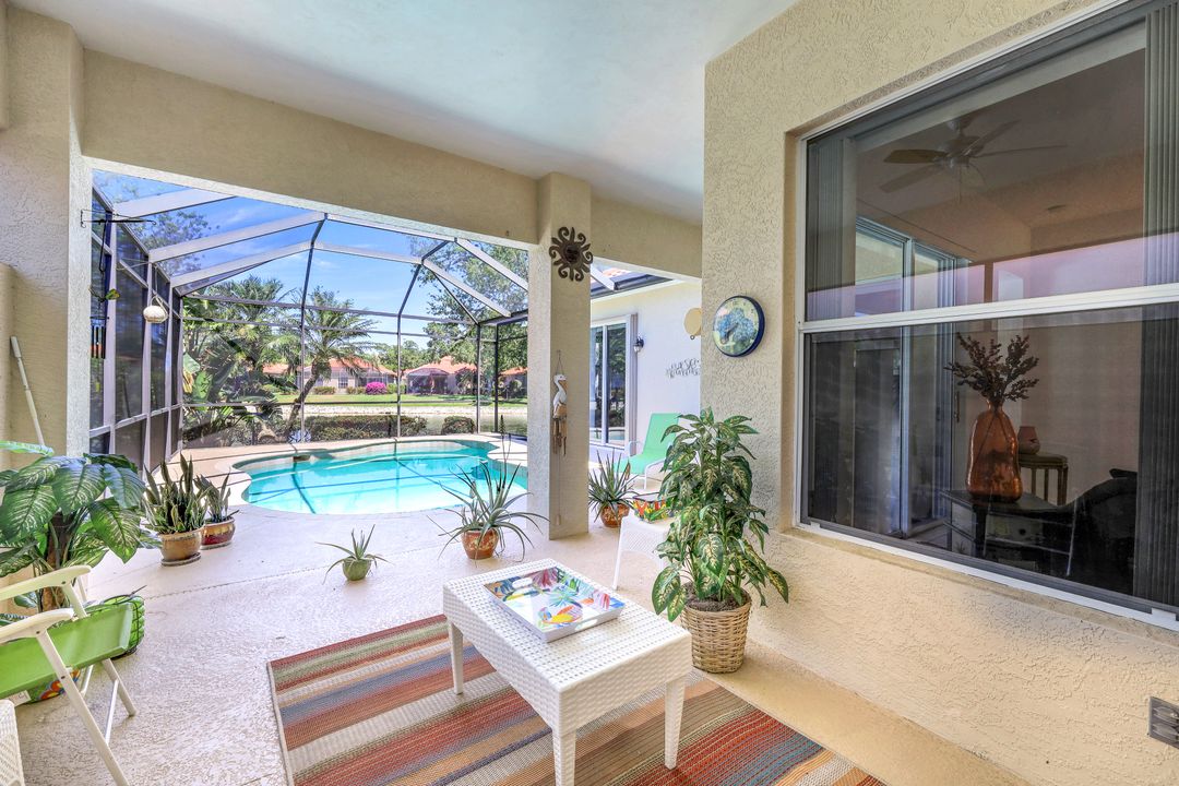 939 Fountain Run, Naples, FL 34119