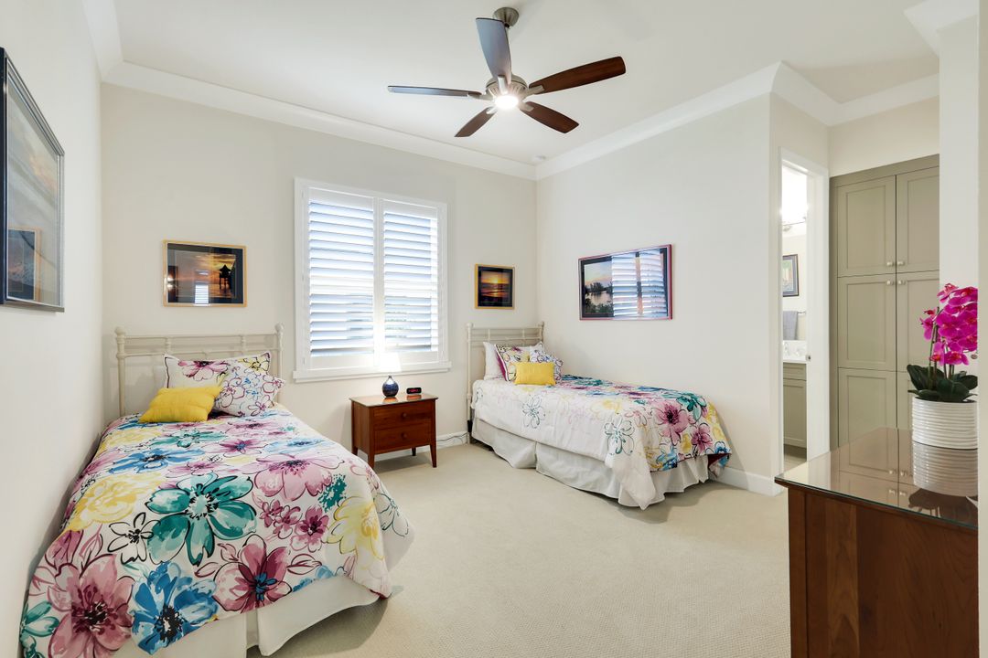 12078 Mimosa St, Naples, FL 34120