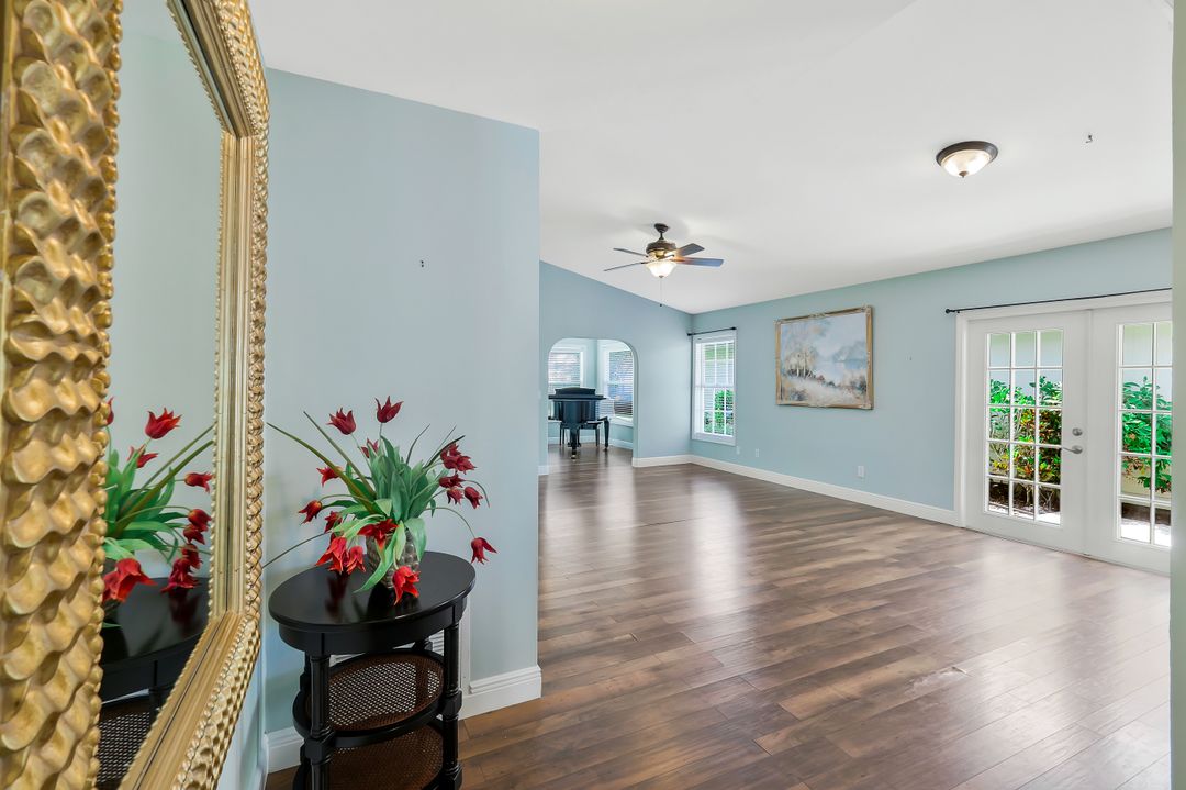 14875 Crescent Cove Dr, Fort Myers, FL 33908
