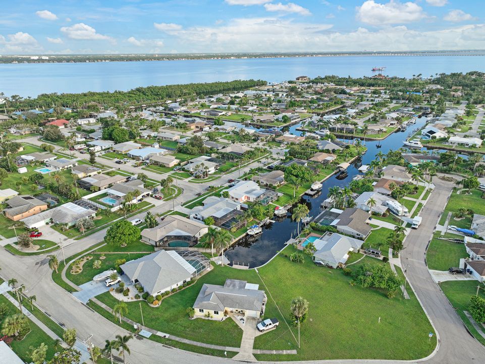 1751 Lakeview Blvd, North Fort Myers, FL 33903