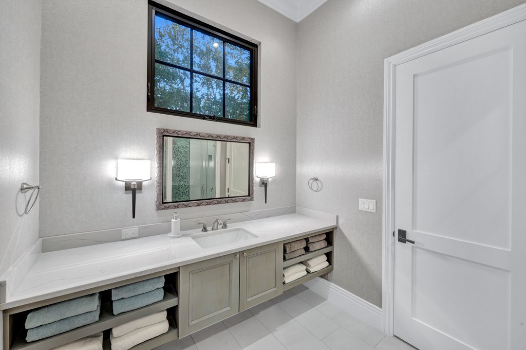 16725 Prato Way, Naples, FL 34110