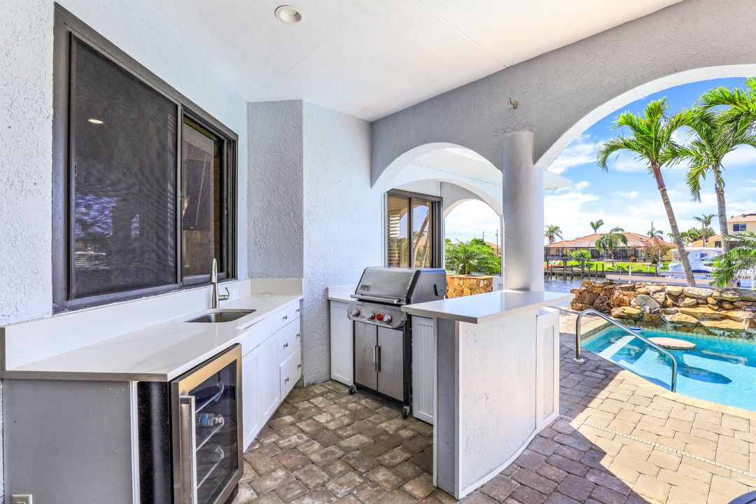 2550 SW 27th Pl, Cape Coral, FL 33914