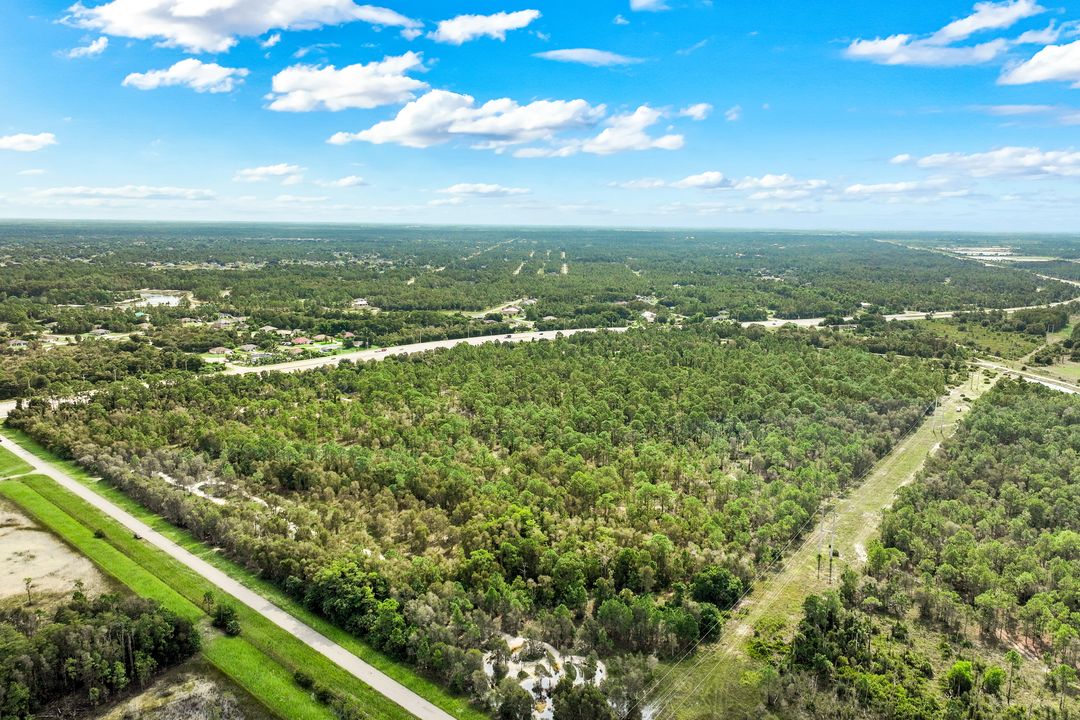 330 Blackstone Dr, Fort Myers, FL 33913