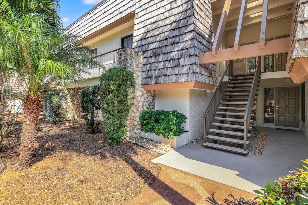 105 Wilderness Dr #107, Naples, FL 34105