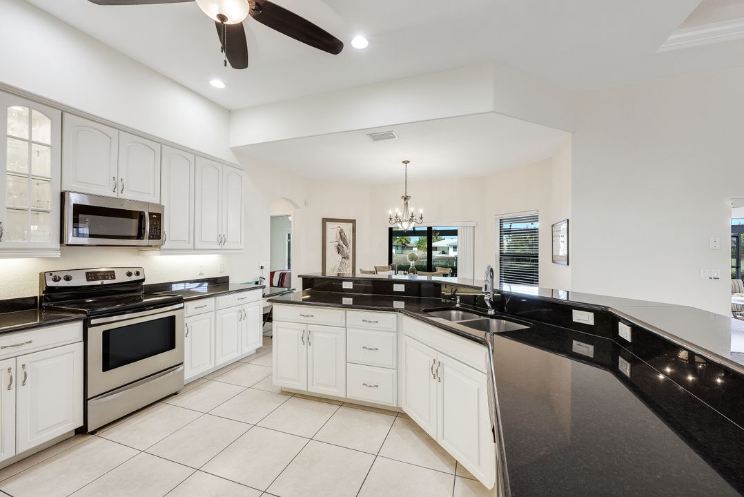 1409 SE 17th St, Cape Coral, FL 33990