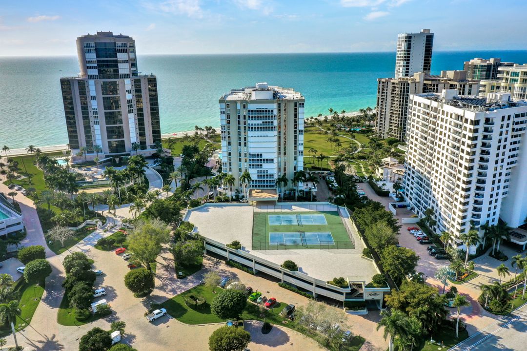 4401 Gulf Shore Blvd N, Naples, FL 34103