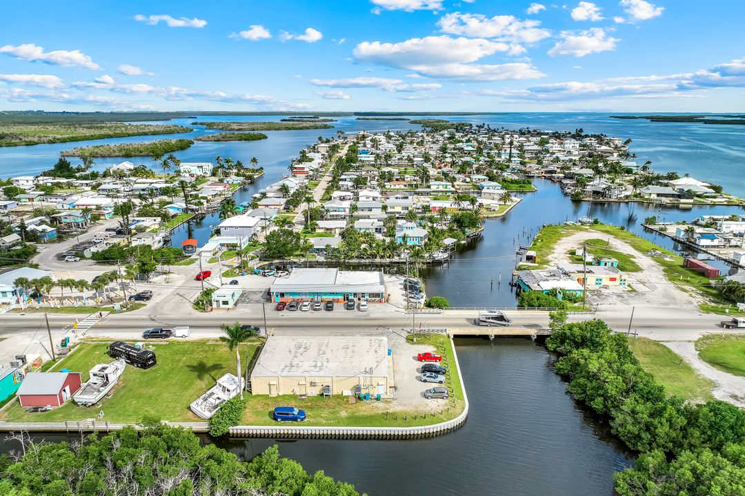 4547 Pine Island Rd, Matlacha, FL 33993