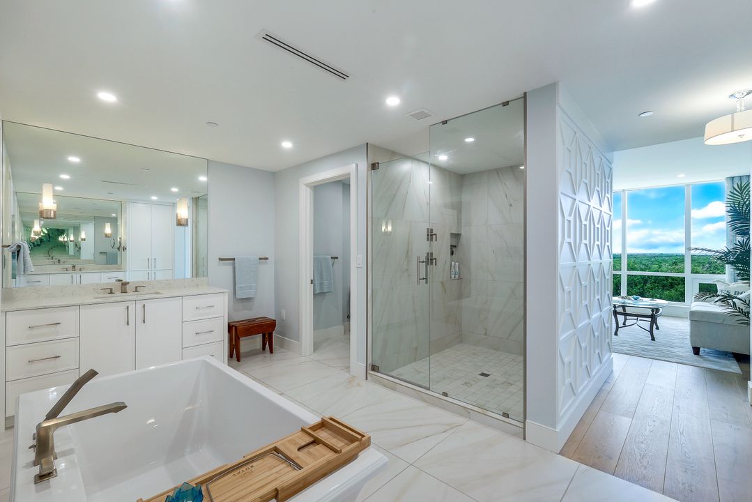 13925 Old Coast Rd #502, Naples, FL 34110