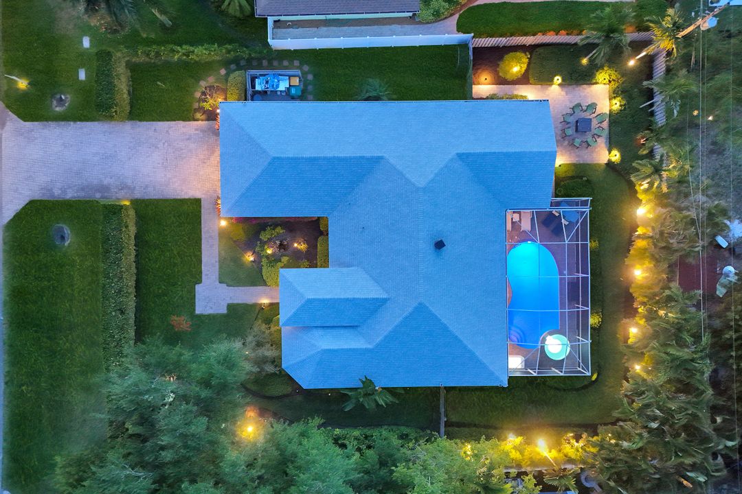 661 97th Ave N, Naples, FL 34108