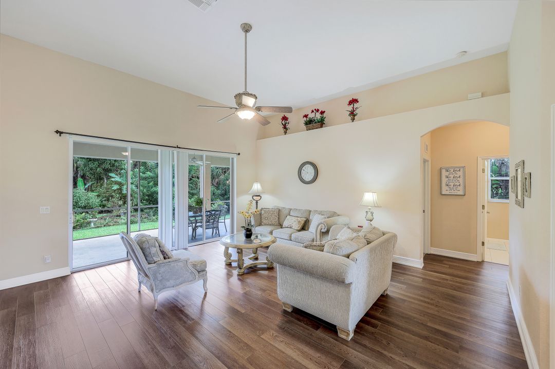 220 13th St SW, Naples, FL 34117