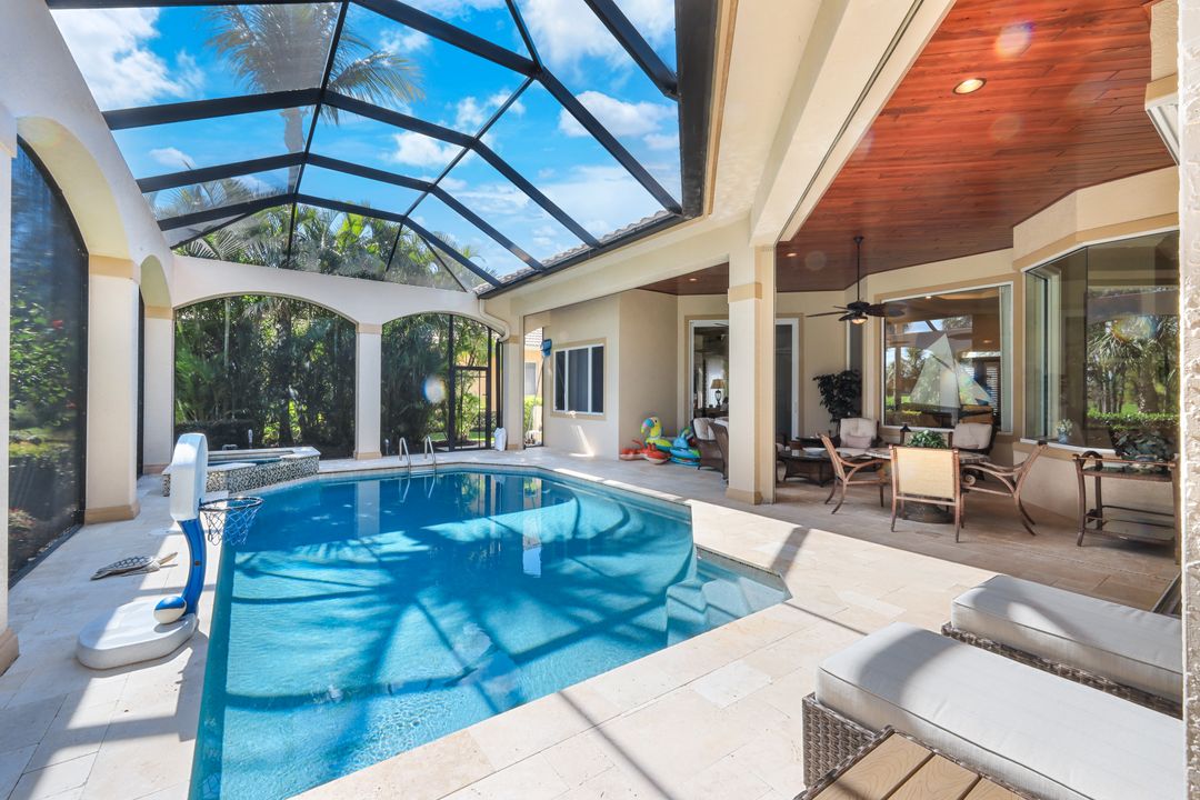 3848 Mahogany Bend Dr, Naples, FL 34114