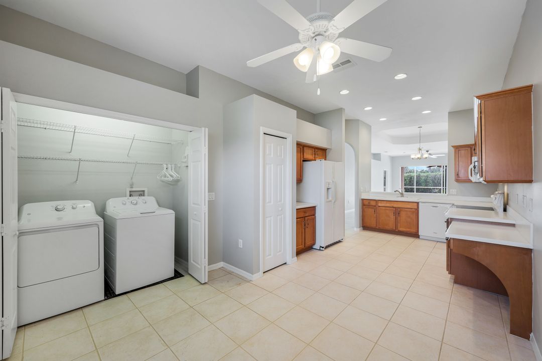 6504 Castlelawn Pl, Naples, FL 34113