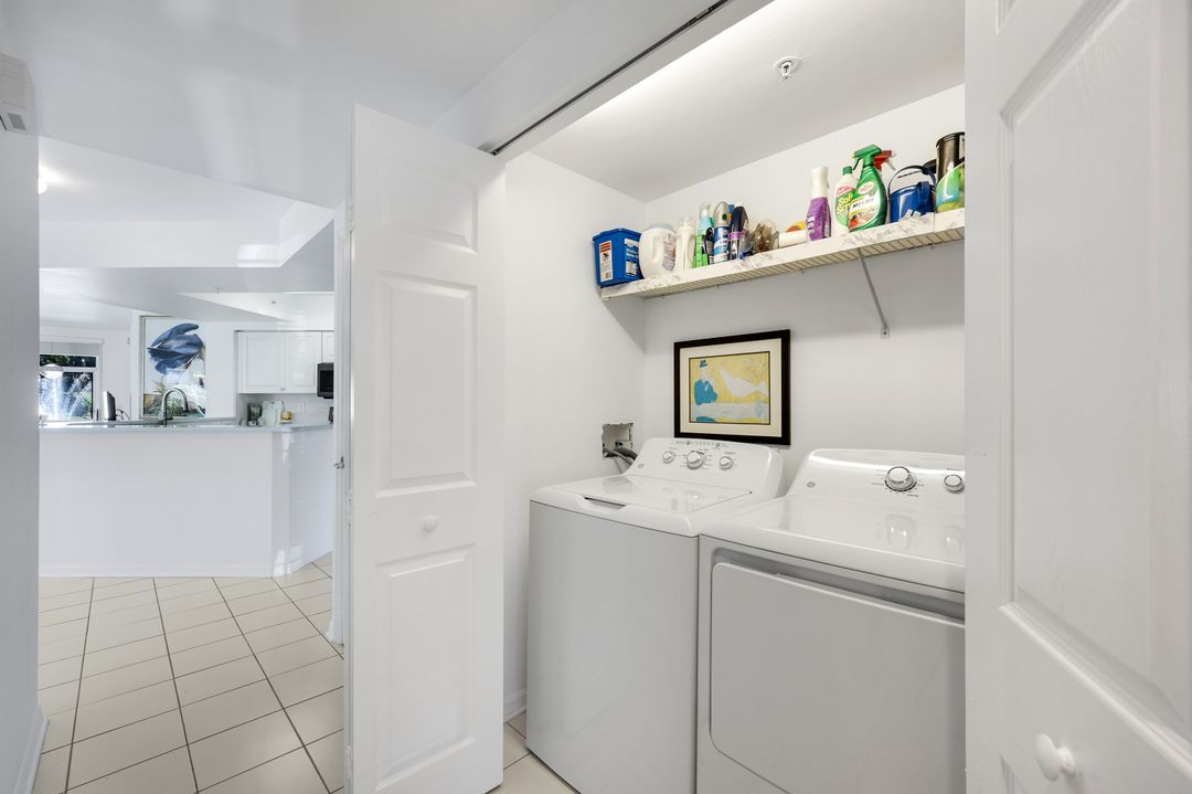 5045 Cedar Springs Dr #101, Naples, FL 34110
