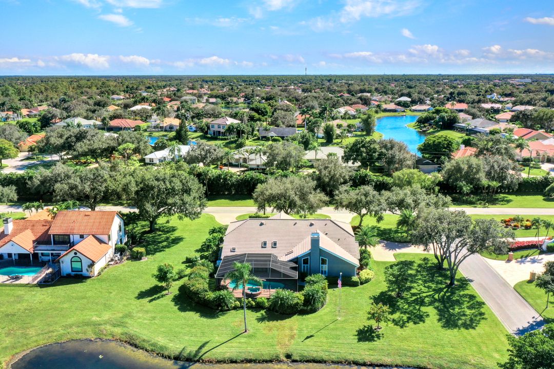 4801 Pond Apple Dr S, Naples, FL 34119