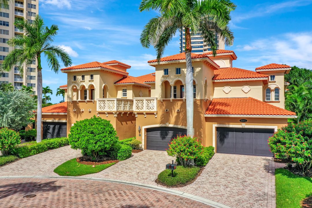 6501 Crown Colony Pl #102, Naples, FL 34108