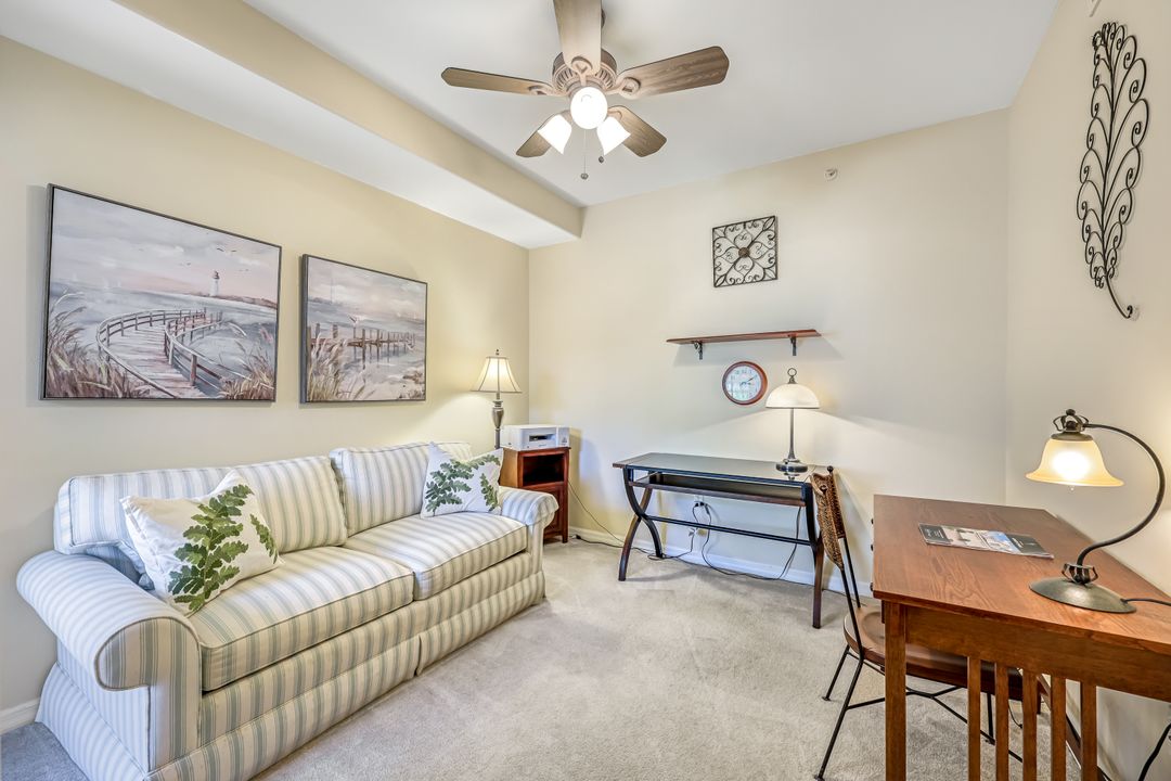 1375 Henley St #402, Naples, FL 34105