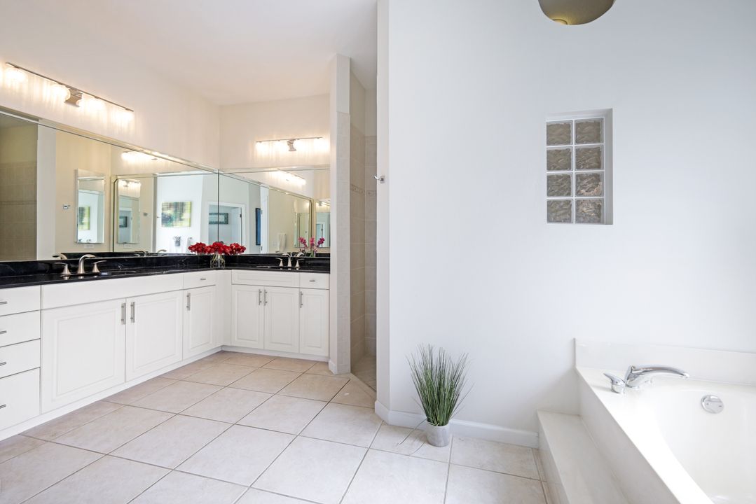 2834 SW 49th Terrace, Cape Coral, FL 33914