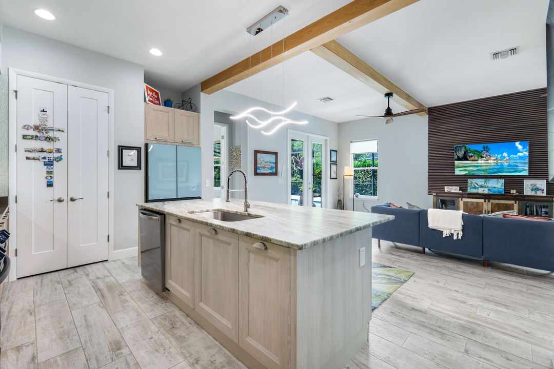 14131 Nautica Ct, Naples, FL 34114