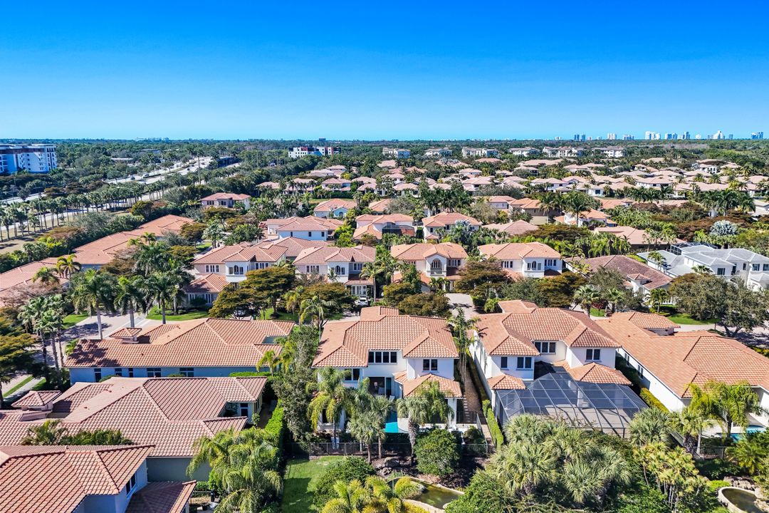 2106 Modena Ct, Naples, FL 34105