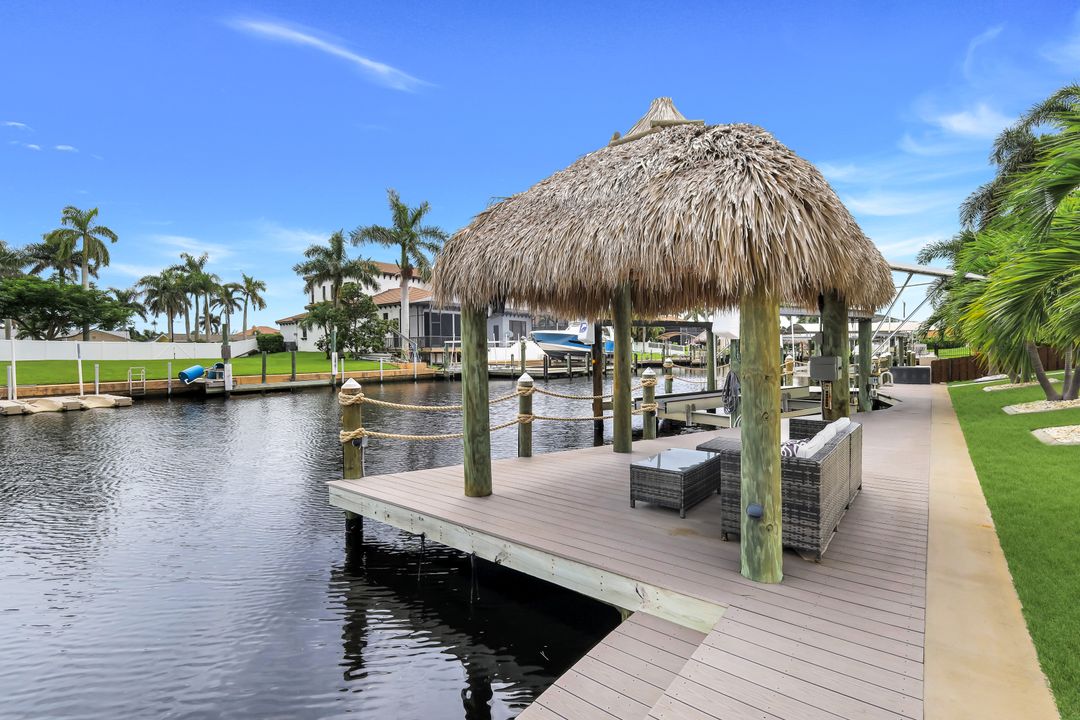 126 SW 57th St, Cape Coral, FL 33914