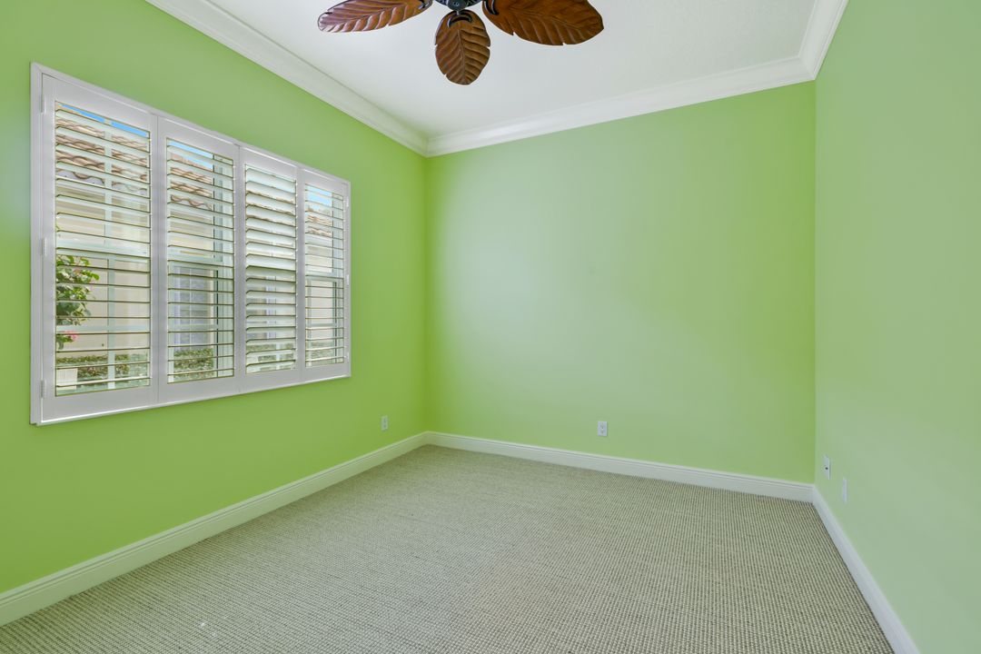 2885 Hatteras Way, Naples, FL 34119