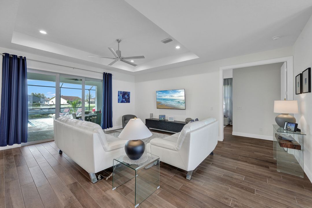 406 SW 28th St, Cape Coral, FL 33914