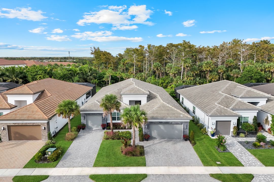 12033 Azalea Wy, Naples, FL 34120