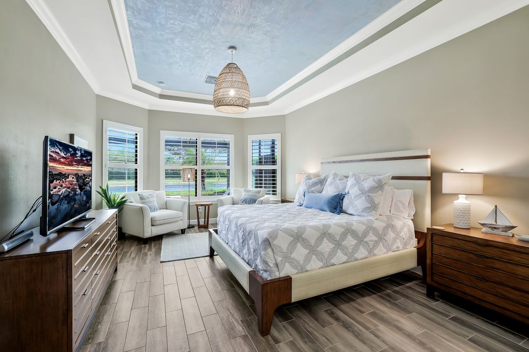 9568 Mussorie Ct, Naples, FL 34114