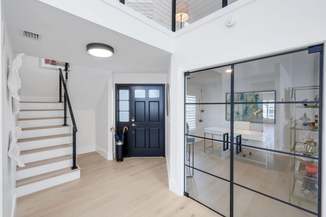 2128 Paget Cir, Naples, FL 34112