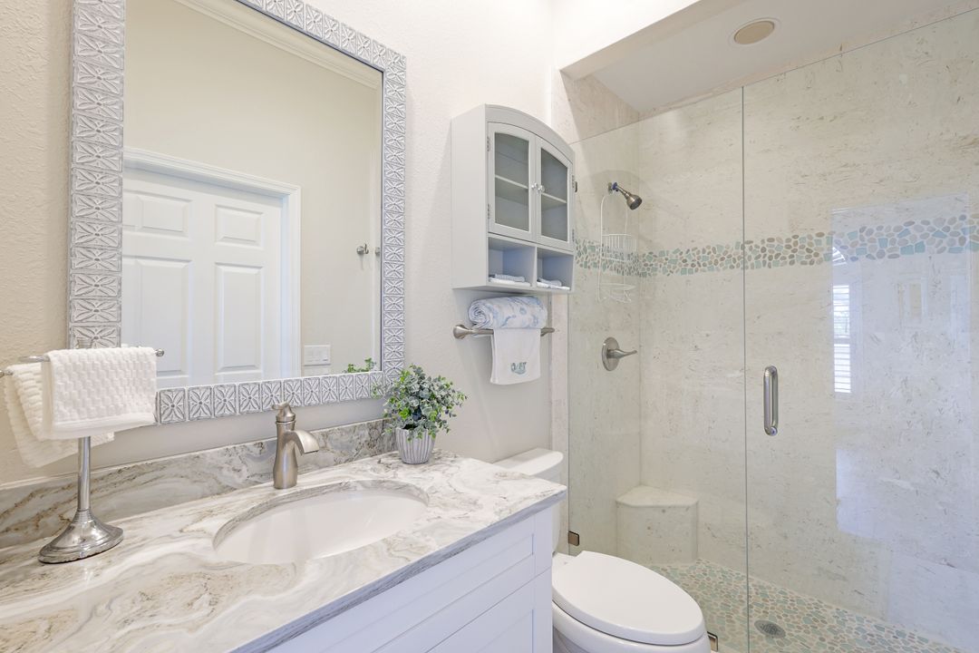 418 Panay Ave, Naples, FL 34113