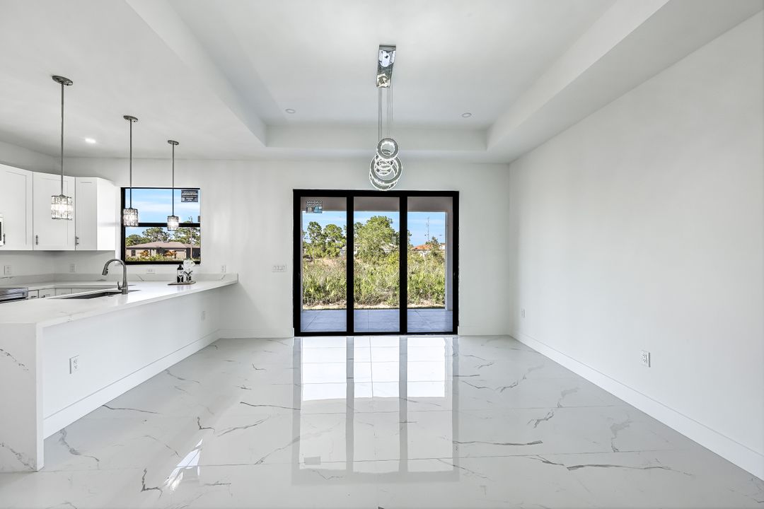 865 Chipley St E, Lehigh Acres, FL 33974