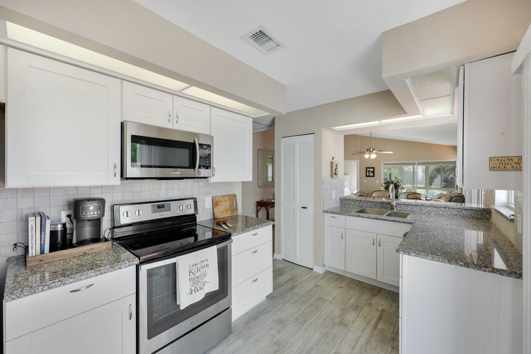 14871 Crescent Cove Dr, Fort Myers, FL 33908