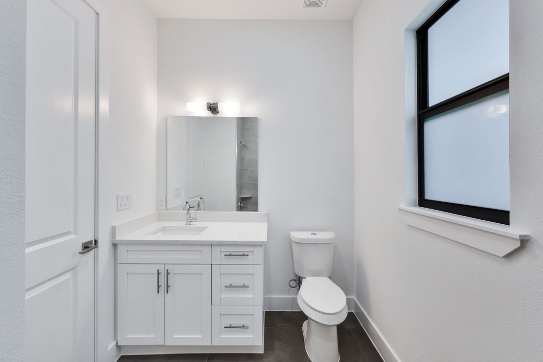 834 Wilson Blvd N, Naples, FL 34120