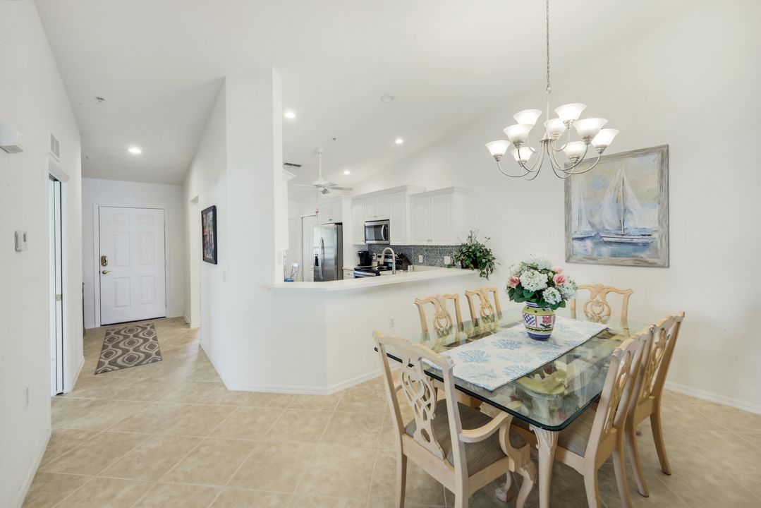 2760 Cypress Trace Cir #2528, Naples, FL 34119