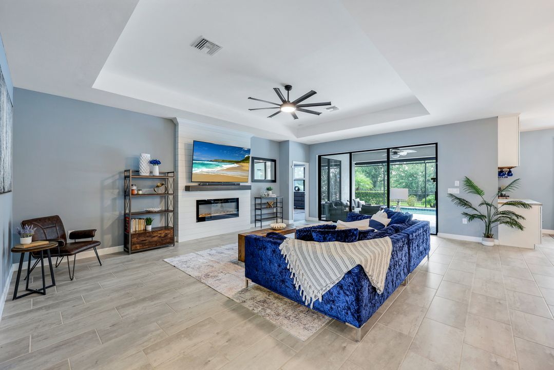 11570 Canopy Loop, Fort Myers, FL 33913