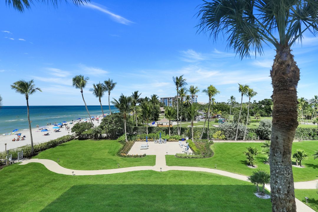 1285 Gulf Shore Blvd N #3B, Naples, FL 34102