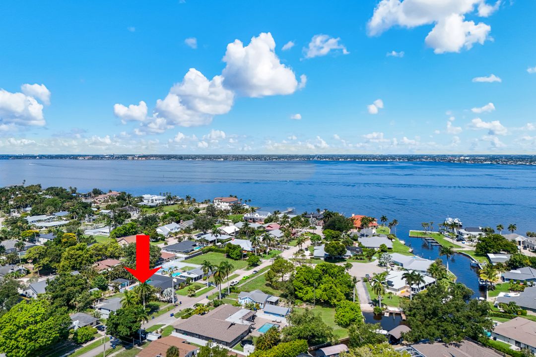 8327 Riviera Ave, Fort Myers, FL 33919