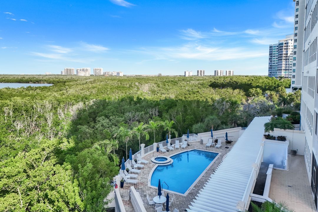 295 Grande Way #1505, Naples, FL 34110