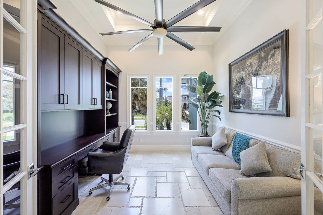 671 S Barfield Dr, Marco Island, FL 34145