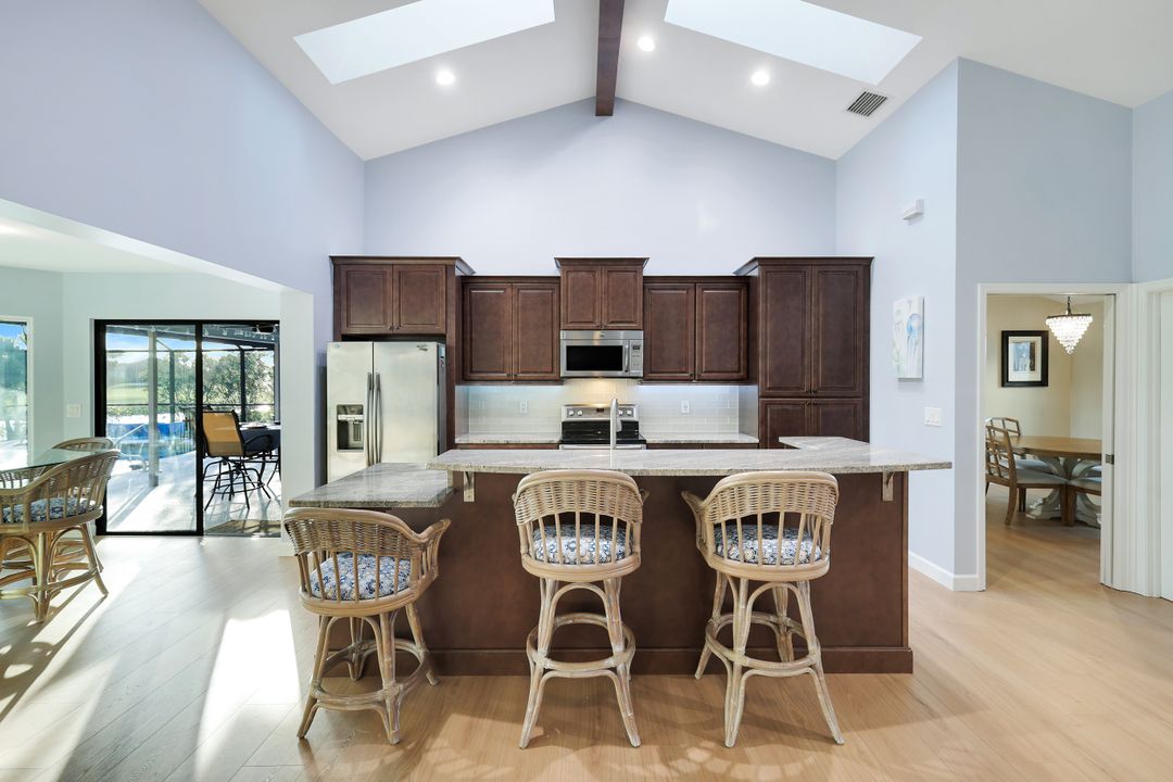 11841 Princess Grace Ct, Cape Coral, FL 33991