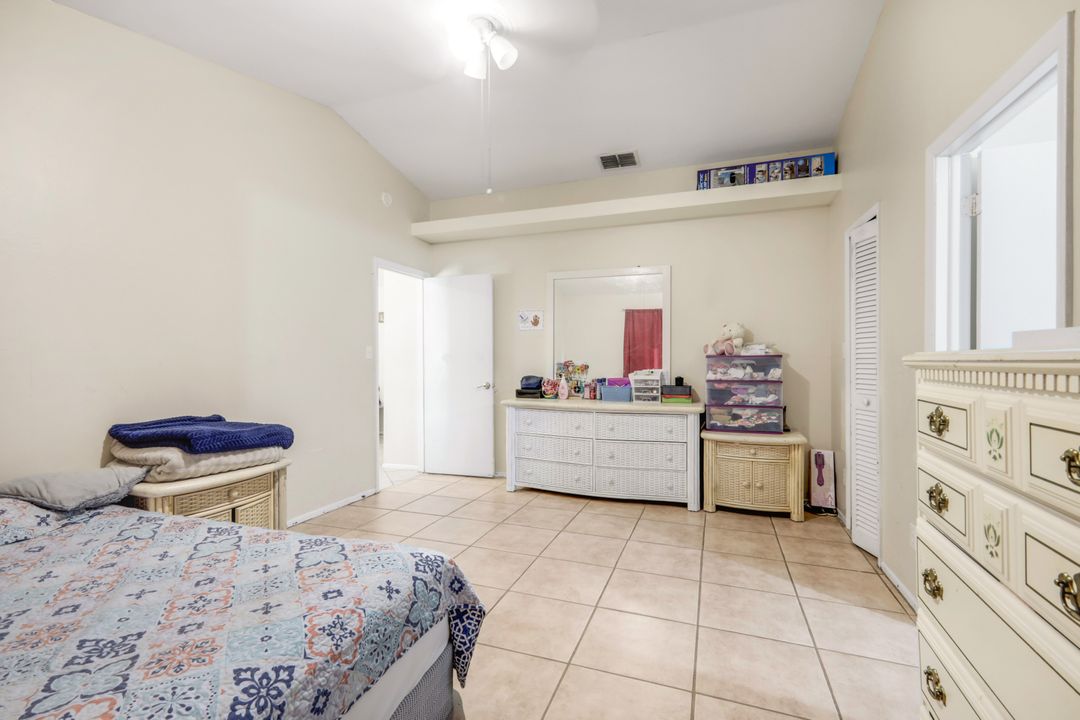 8362 Bamboo Rd, Fort Myers, FL 33967