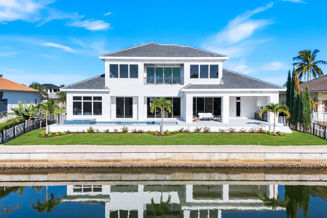713 Nautilus Ct, Marco Island, FL 34145