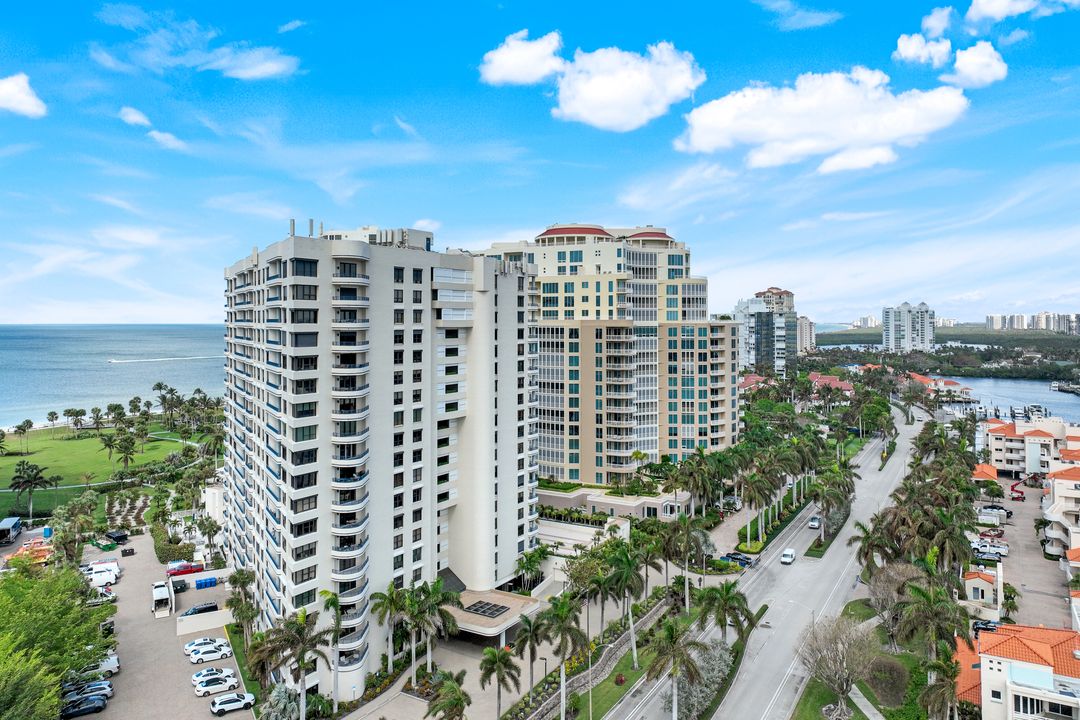 4451 Gulf Shore Blvd N #1205, Naples, FL 34103