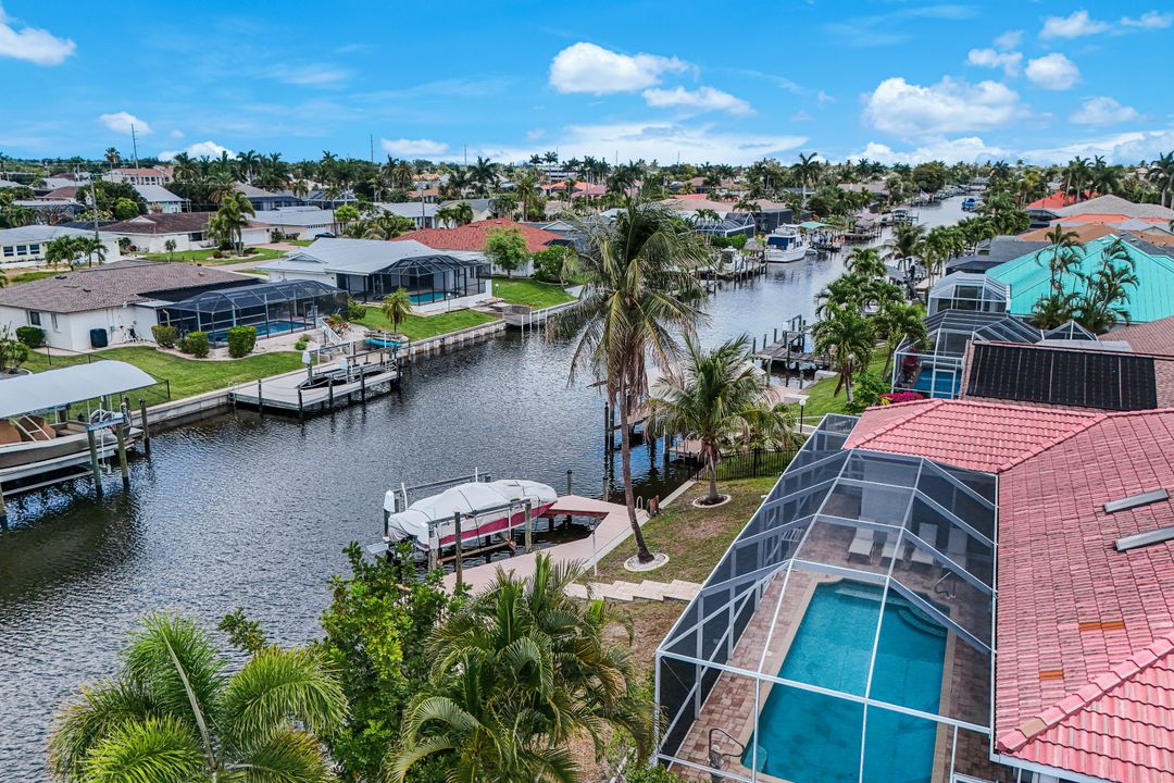3712 SE 17th Pl, Cape Coral, FL 33904