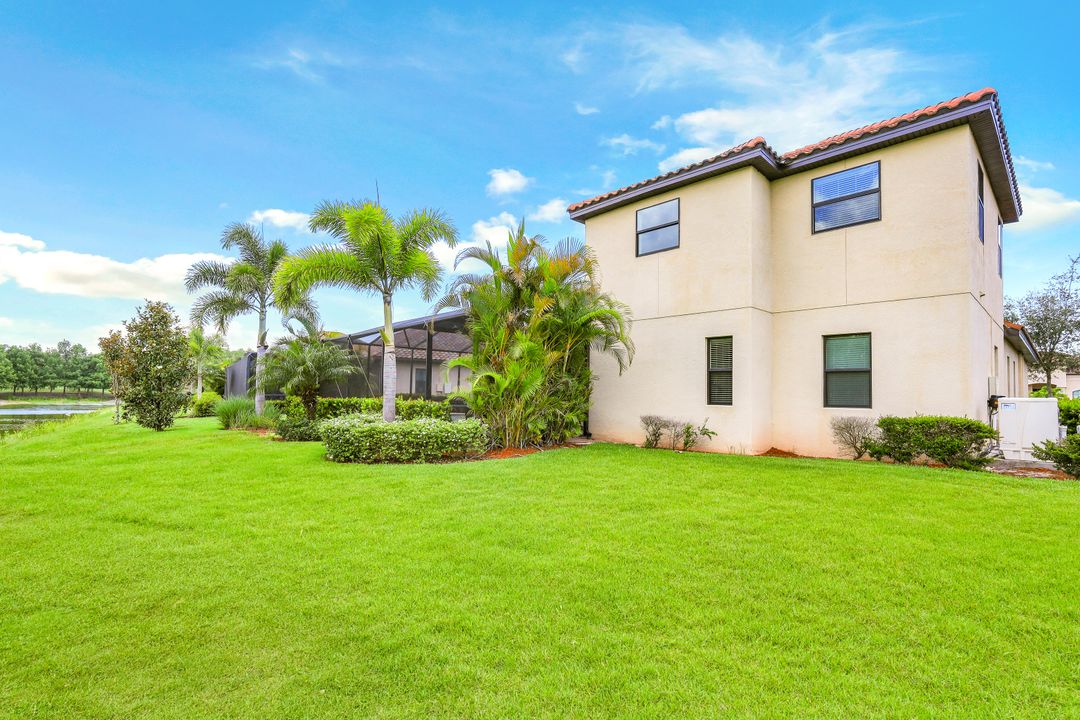 28761 Cavan Ct, Bonita Springs, FL 34135